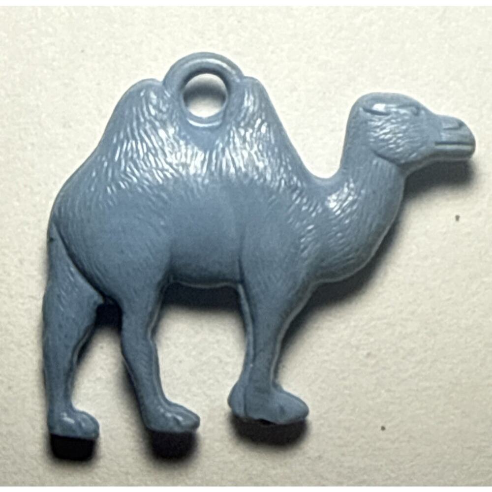 Vintage Cracker Jack Light Blue Camel Plastic Charm 1F‎